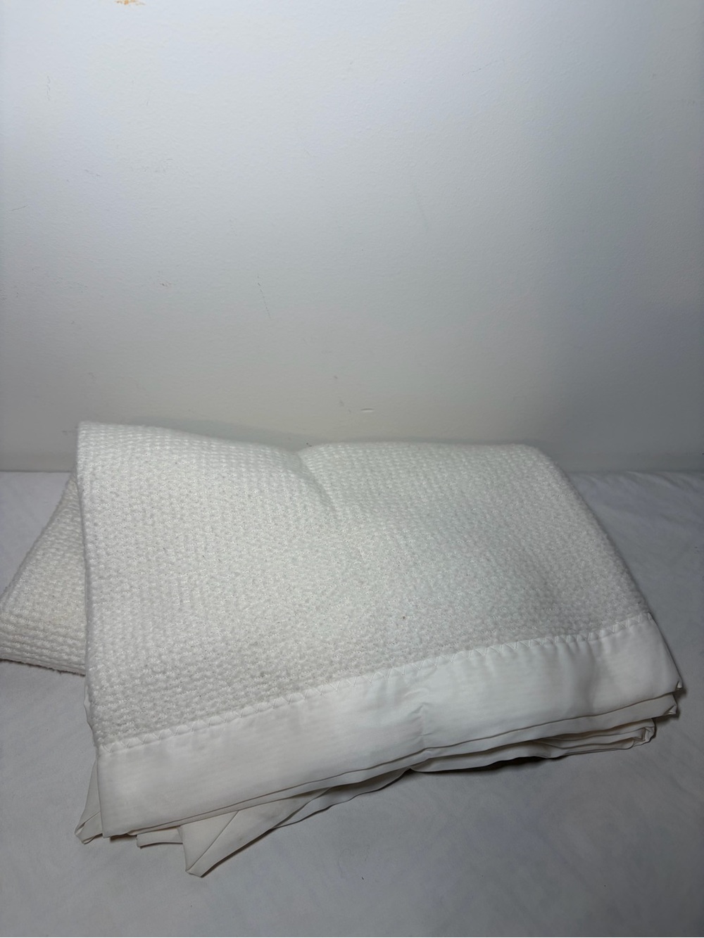 Baby Morgan Crib Blanket Crib Size White Acrylic Easy Care Machine Wash